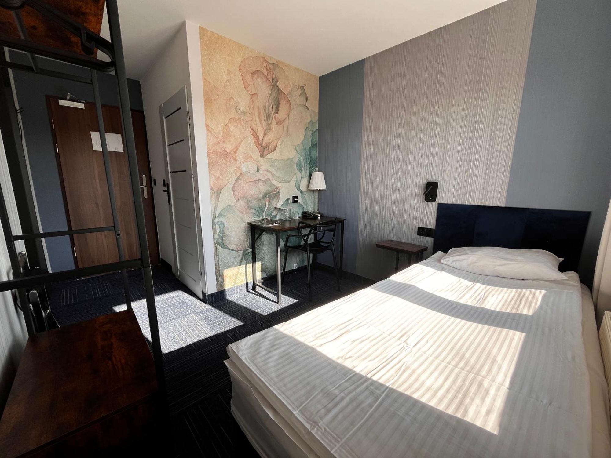 Hotel Marta Олава Экстерьер фото