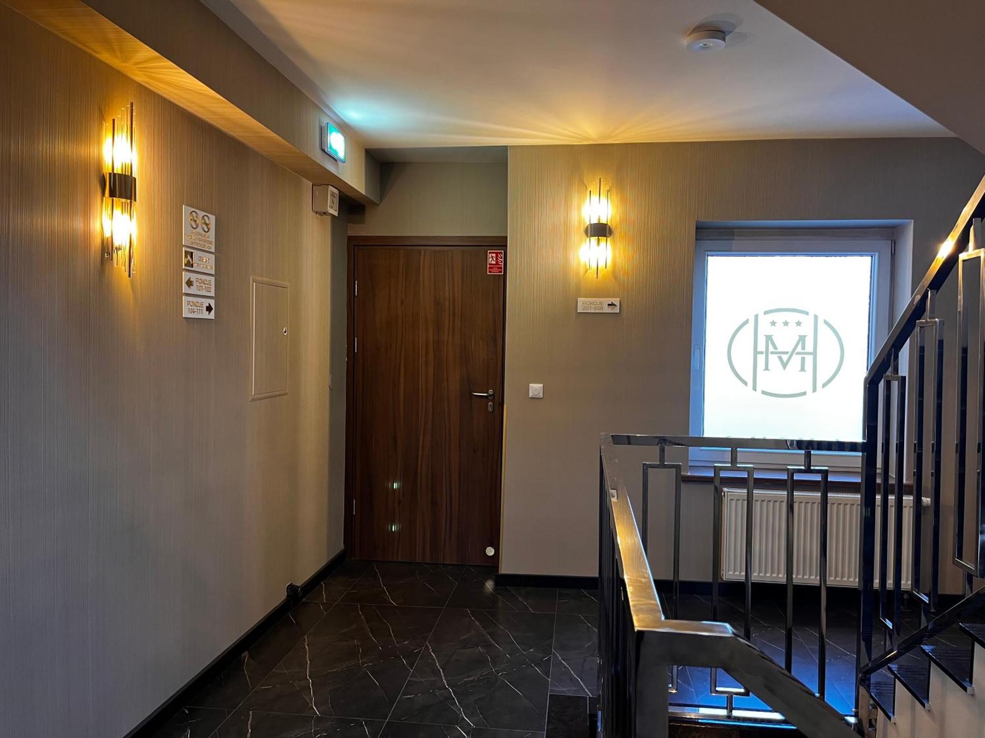 Hotel Marta Олава Экстерьер фото