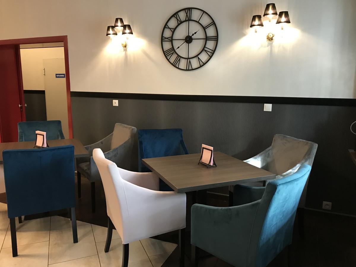 Hotel Marta Олава Экстерьер фото